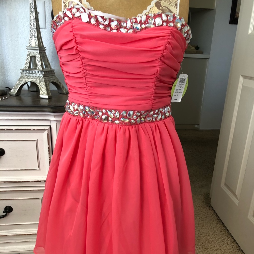 Short pink fun dress